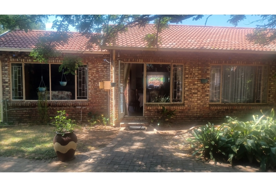 2 Bedroom Property for Sale in Riebeeckstad Free State